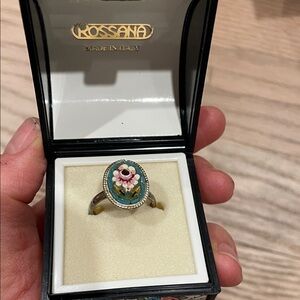 Rosssna made in italy. Green and Pink Floral Ring